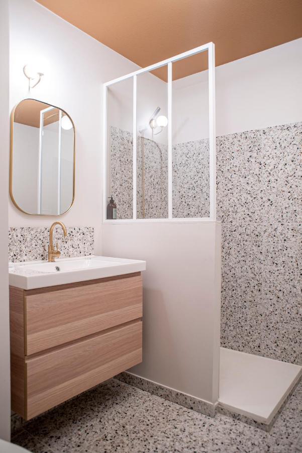 Suite Georgia Villeurbanne Esterno foto